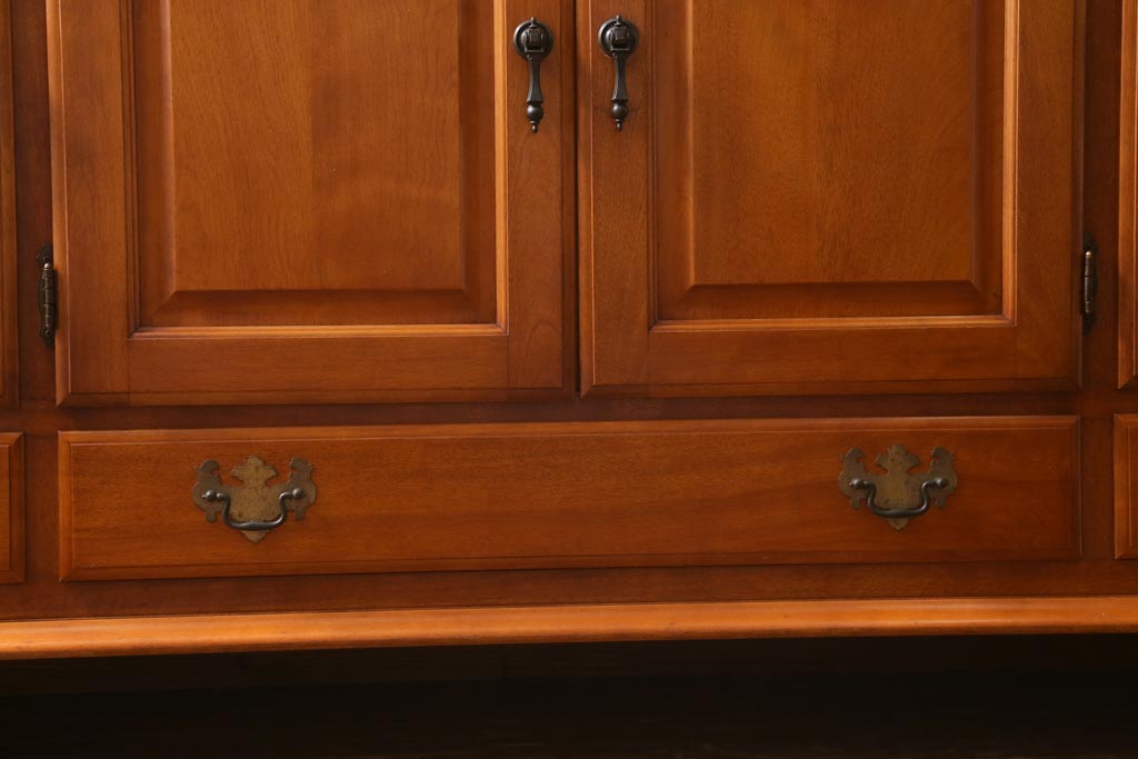 中古　横浜クラシック家具　ダニエル(Daniel)　A-205 サイドボード(キャビネット、リビングボード、収納棚)(R-039130)