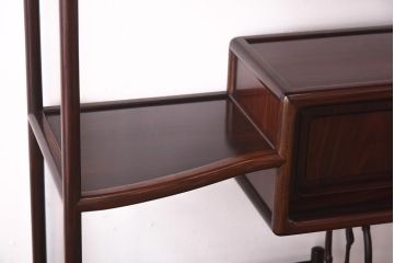中古　民芸家具　国産指物家具　紫檀(シタン)　漆塗り　上品な佇まいが魅力的な飾り棚(茶棚、違い棚)(R-039131)