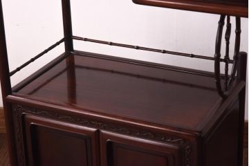 中古　民芸家具　国産指物家具　紫檀(シタン)　漆塗り　上品な佇まいが魅力的な飾り棚(茶棚、違い棚)(R-039131)