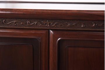 中古　民芸家具　国産指物家具　紫檀(シタン)　漆塗り　上品な佇まいが魅力的な飾り棚(茶棚、違い棚)(R-039131)