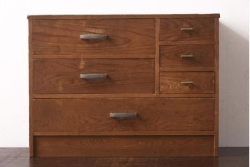 アンティーク家具　昭和初期　杉材　素朴な佇まいが魅力の薄型タイプの小引き出し(卓上収納、小物収納)(R-039136)