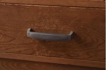 アンティーク家具　昭和初期　杉材　素朴な佇まいが魅力の薄型タイプの小引き出し(卓上収納、小物収納)(R-039136)