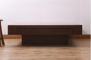 中古　CONDE HOUSE(カンディハウス)　ウォールナット材　北欧モダンなお部屋にもおすすめなセンターテーブル(リビングテーブル、コーヒーテーブル、座卓)(R-039141)