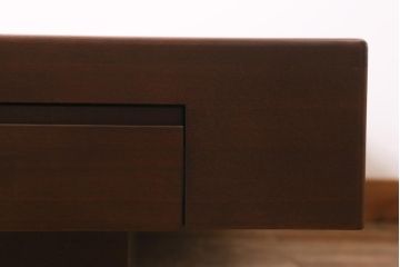 中古　CONDE HOUSE(カンディハウス)　ウォールナット材　北欧モダンなお部屋にもおすすめなセンターテーブル(リビングテーブル、コーヒーテーブル、座卓)(R-039141)