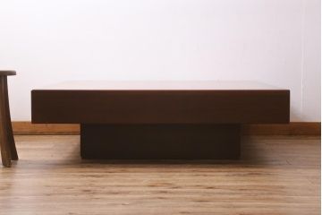 中古　CONDE HOUSE(カンディハウス)　ウォールナット材　北欧モダンなお部屋にもおすすめなセンターテーブル(リビングテーブル、コーヒーテーブル、座卓)(R-039141)