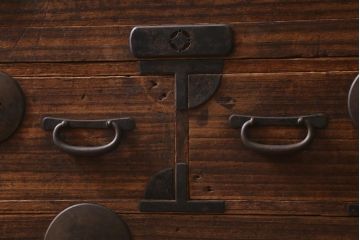 アンティーク家具　和製アンティーク　桐材　渋さ漂う重ねタンス(衣装箪笥、引き出し、桐箪笥、桐たんす)(R-039142)