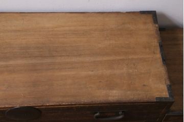 アンティーク家具　和製アンティーク　桐材　渋さ漂う重ねタンス(衣装箪笥、引き出し、桐箪笥、桐たんす)(R-039142)