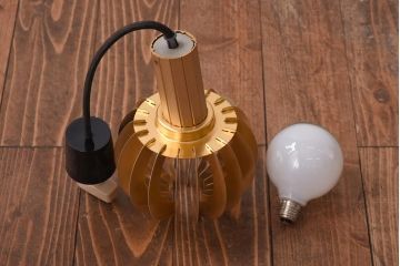 レトロ照明　松下電工(ナショナル)　モダンなデザインのペンダントライト(天井照明、吊り下げ照明)(R-039168)