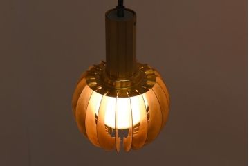 レトロ照明　松下電工(ナショナル)　モダンなデザインのペンダントライト(天井照明、吊り下げ照明)(R-039169)