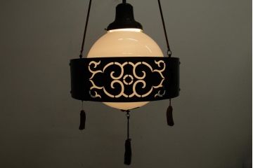 アンティーク照明　激レア!　アールデコ調の装飾が魅力的な球体ガラスのペンダントライト(天井照明、吊り下げ照明)(R-039195)