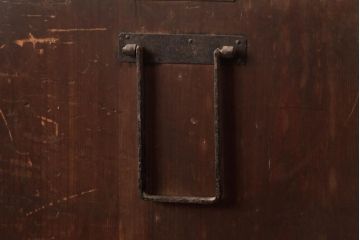 アンティーク家具　明治期　杉材　蛭手型の引き手が付いた趣ある衣装箪笥(時代箪笥、引き出し、チェスト)(R-039196)