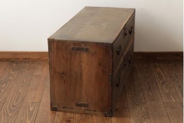 アンティーク家具　明治期　杉材　蛭手型の引き手が付いた趣ある衣装箪笥(時代箪笥、引き出し、チェスト)(R-039196)