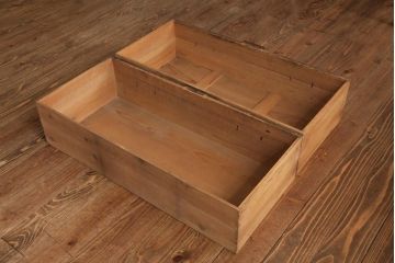 アンティーク家具　明治期　杉材　蛭手型の引き手が付いた趣ある衣装箪笥(時代箪笥、引き出し、チェスト)(R-039196)