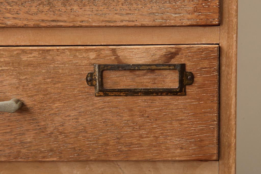 レトロ家具　昭和レトロ　ネームプレート付きの素朴な小引き出し(サイドチェスト、小物収納)(R-039197)