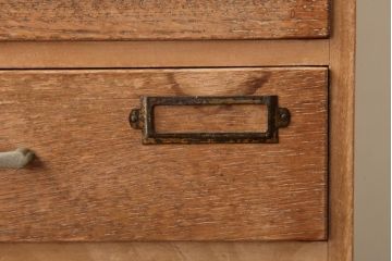 レトロ家具　昭和レトロ　ネームプレート付きの素朴な小引き出し(サイドチェスト、小物収納)(R-039197)