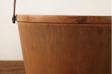 和製アンティーク　古民具　激レア!味わいと温もり溢れる木製バケツ(小物入れ)(R-039199)