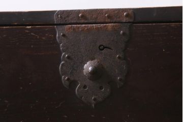 アンティーク家具　和製アンティーク　明治大正期　古い木の質感が味わい深い時代箪笥(衣装箪笥、和箪笥、引き出し、チェスト)(R-039200)