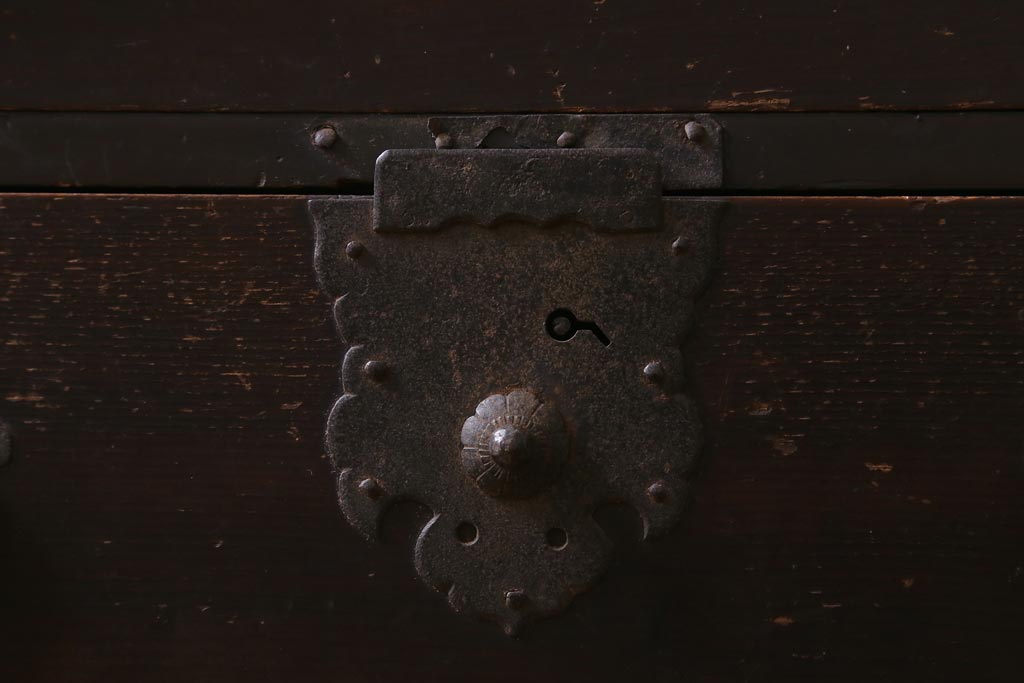 アンティーク家具　和製アンティーク　明治大正期　古い木の質感が味わい深い時代箪笥(衣装箪笥、和箪笥、引き出し、チェスト)(R-039200)