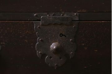 アンティーク家具　和製アンティーク　明治大正期　古い木の質感が味わい深い時代箪笥(衣装箪笥、和箪笥、引き出し、チェスト)(R-039200)