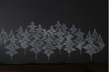 中古　モリシゲ(MORISHIGE/森繁)　高級品　黒漆塗り　美しい彫漆が見事な座卓(ローテーブル)(定価約60万円)(R-039207)