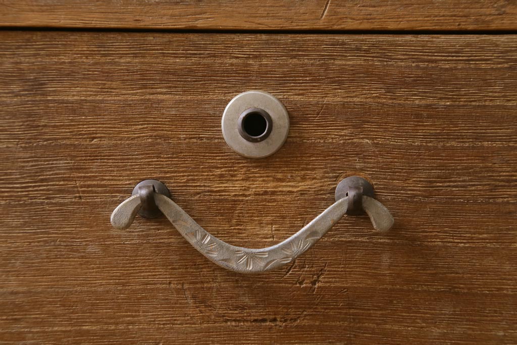 アンティーク家具　和製アンティーク　前面桐材　素朴な木味の昭和レトロな重ねタンス(衣装箪笥、戸棚、引き出し、桐箪笥、桐たんす)(R-039217)