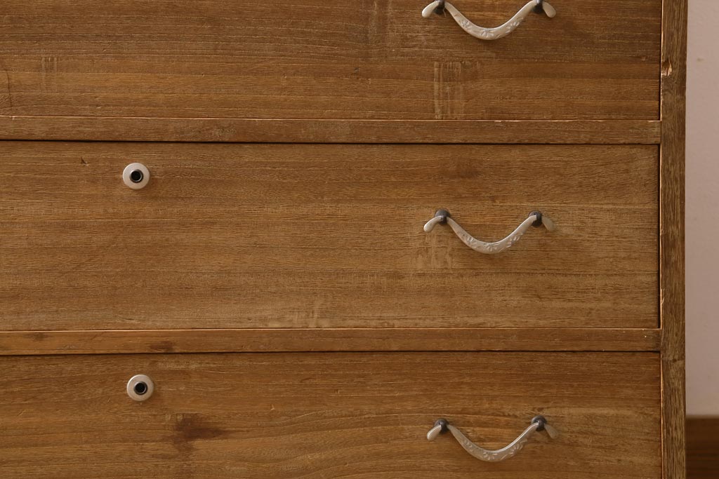 アンティーク家具　和製アンティーク　前面桐材　素朴な木味の昭和レトロな重ねタンス(衣装箪笥、戸棚、引き出し、桐箪笥、桐たんす)(R-039217)