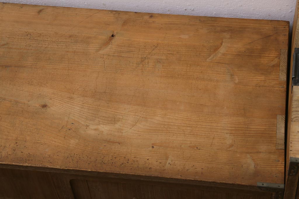 アンティーク家具　和製アンティーク　前面桐材　素朴な木味の昭和レトロな重ねタンス(衣装箪笥、戸棚、引き出し、桐箪笥、桐たんす)(R-039217)