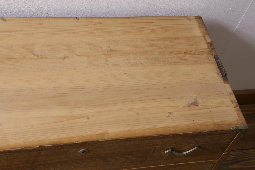 アンティーク家具　和製アンティーク　前面桐材　素朴な木味の昭和レトロな重ねタンス(衣装箪笥、戸棚、引き出し、桐箪笥、桐たんす)(R-039217)