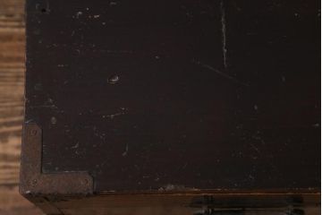 アンティーク家具　和製アンティーク　赤みがかった色合いが味わい深いローチェスト(引き出し、和タンス、時代箪笥)(R-039218)