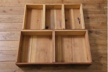 アンティーク家具　昭和レトロ　バイカラーが存在感を放つ戸棚(茶箪笥、収納棚)(R-039219)