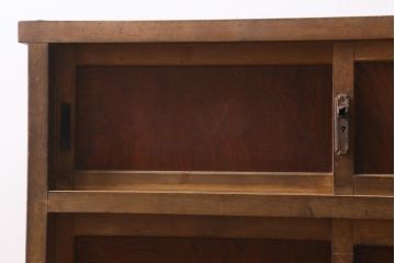 アンティーク家具　昭和レトロ　バイカラーが存在感を放つ戸棚(茶箪笥、収納棚)(R-039219)