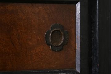 アンティーク家具　昭和期　モダンな色合いの茶箪笥(戸棚、茶棚、収納棚)(R-039220)