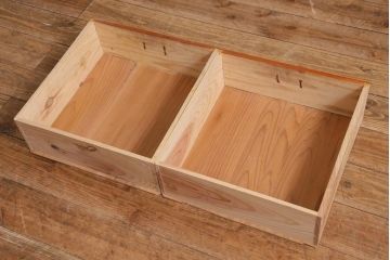 アンティーク家具　大正期　和の趣き漂うシンプルな戸棚(収納棚)(R-039222)