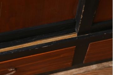 アンティーク家具　大正期　和の趣き漂うシンプルな戸棚(収納棚)(R-039222)