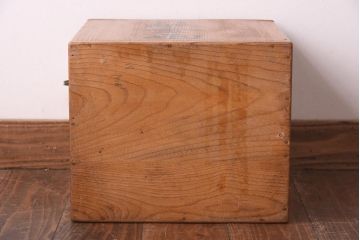 レトロ雑貨　使い込まれた風合いが味のある献金函(木製箱、木箱)(R-039227)