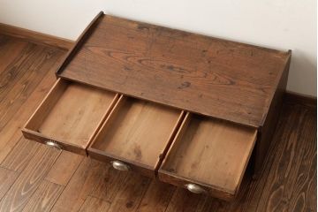 アンティーク家具　和製アンティーク　大正昭和初期　総ケヤキ材　くっきりとした杢目が魅力的な文机(座机、ローテーブル)(R-039229)