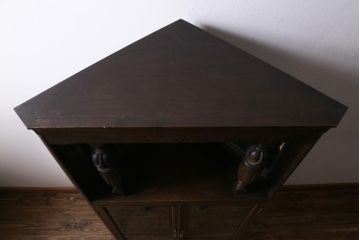 アンティーク家具　大正ロマン　大正昭和初期　上手物!洋館で使われていたシックなコーナーキャビネット(収納棚)(R-039232)