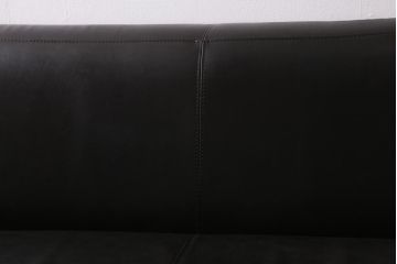 ヴィンテージ家具　北欧ビンテージ　デンマーク　オーク無垢材・本革　シンプルモダンな3人掛けソファ(三人掛けソファ、トリプルソファ)(R-039234)