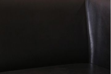 ヴィンテージ家具　北欧ビンテージ　デンマーク　オーク無垢材・本革　シンプルモダンな3人掛けソファ(三人掛けソファ、トリプルソファ)(R-039234)
