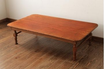 アンティーク家具　大正期　栓材　挽き物の脚が目を惹くレトロな佇まいの角ちゃぶ台(折りたたみテーブル、座卓、ローテーブル)(R-039235)