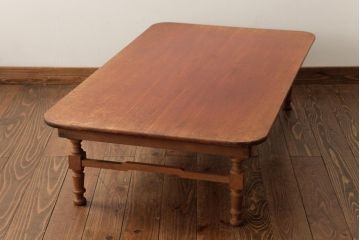 アンティーク家具　大正期　栓材　挽き物の脚が目を惹くレトロな佇まいの角ちゃぶ台(折りたたみテーブル、座卓、ローテーブル)(R-039235)