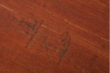 アンティーク家具　大正期　栓材　挽き物の脚が目を惹くレトロな佇まいの角ちゃぶ台(折りたたみテーブル、座卓、ローテーブル)(R-039235)