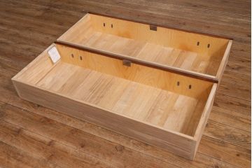 中古　伝統工芸　岩谷堂箪笥　天板リメイク・極厚栗無垢材　重厚かつ上品な佇まいのローチェスト(テレビボード、引き出し、ローボード)(R-039238)