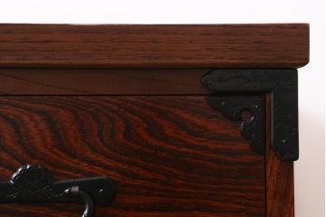 中古　伝統工芸　岩谷堂箪笥　天板リメイク・極厚栗無垢材　重厚かつ上品な佇まいのローチェスト(テレビボード、引き出し、ローボード)(R-039238)