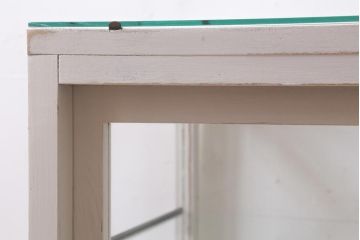 アンティーク家具　昭和中期　ペイント　ユニークな脚のデザインが目を惹くガラスケース(ショーケース、陳列棚)(R-039243)