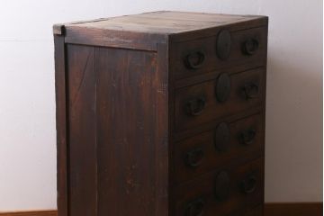 アンティーク家具　和製アンティーク　明治大正期　前面ケヤキ材　丸金具が目を引く箪笥(衣装タンス、引き出し)(R-039245)