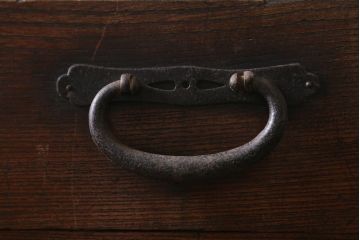 アンティーク家具　和製アンティーク　明治大正期　前面ケヤキ材　丸金具が目を引く箪笥(衣装タンス、引き出し)(R-039245)