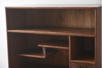 アンティーク家具　真鍮金具　三方ケヤキ材　前面玉杢の上質な茶棚(茶箪笥、収納棚、キャビネット)(R-039249)