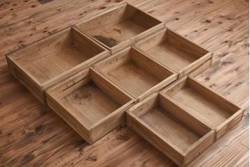 アンティーク家具　真鍮金具　三方ケヤキ材　前面玉杢の上質な茶棚(茶箪笥、収納棚、キャビネット)(R-039249)