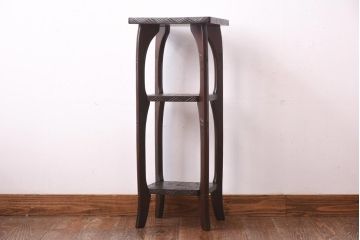 中古　伝統工芸　日光彫り　咲き誇る花の彫刻が優美な印象の花台(飾り棚)(R-039250)